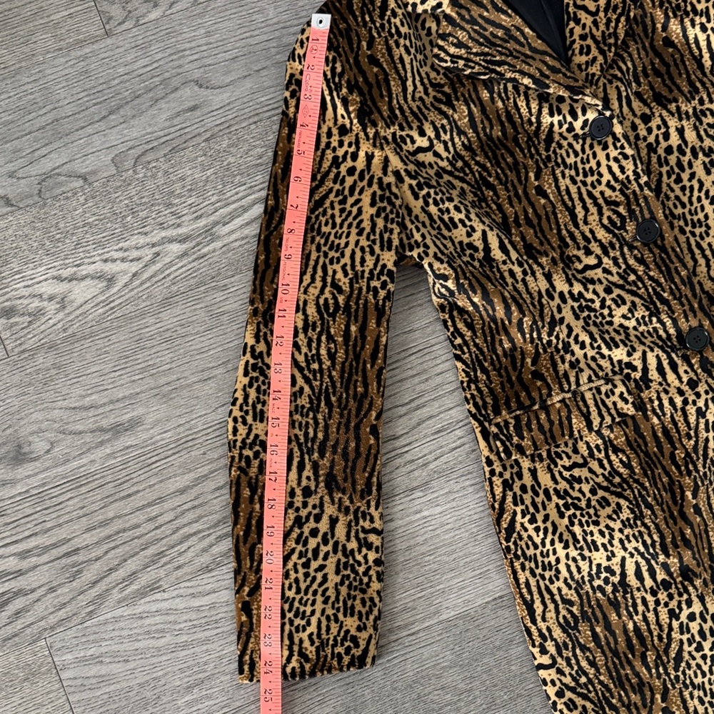 🌼VINTAGE🌼 Soft Leopard Print Trench Coat - Picture 6 of 7